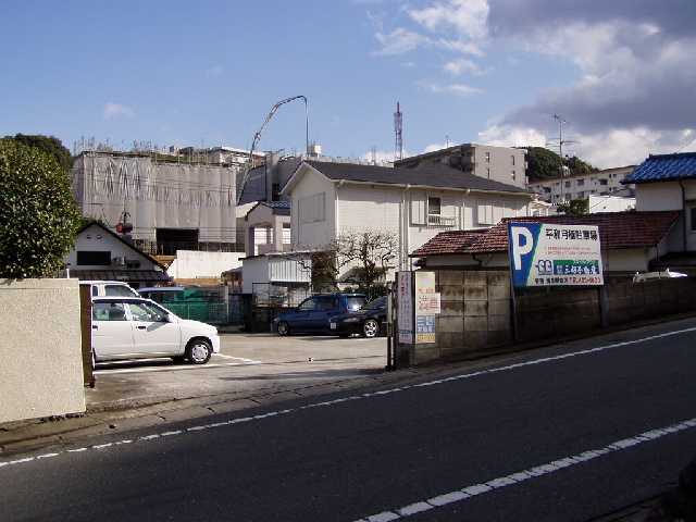平和月極駐車場