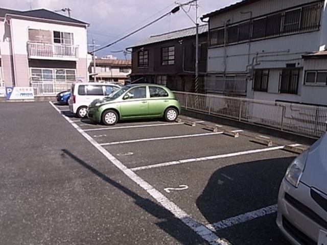 山本駐車場