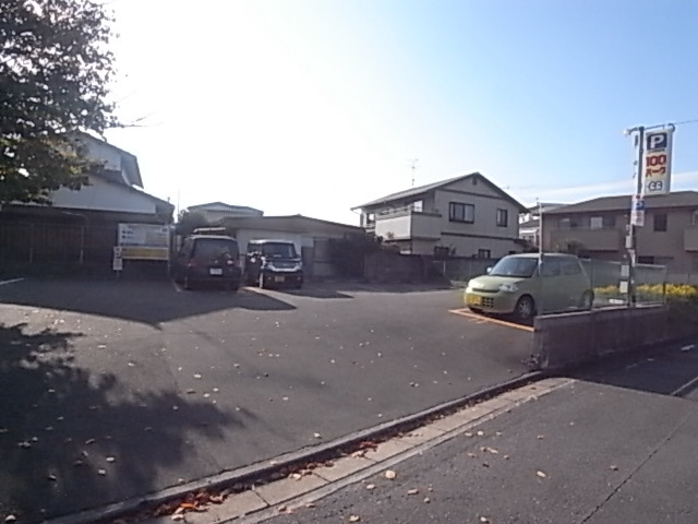 諸岡３丁目パーキング