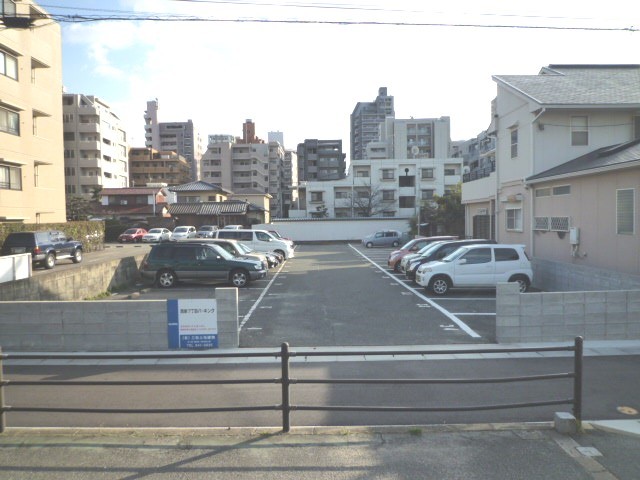 西新７丁目パーキング