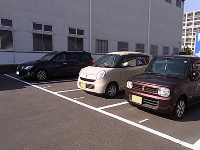 松田３丁目パーキング