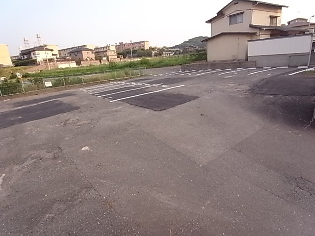 はごろも月極駐車場