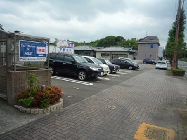 博多の森駐車場（ユニバ通り）