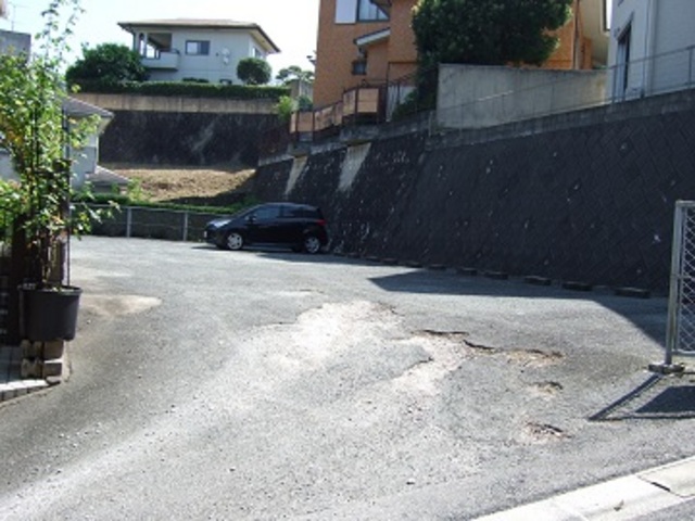 笹丘２丁目駐車場