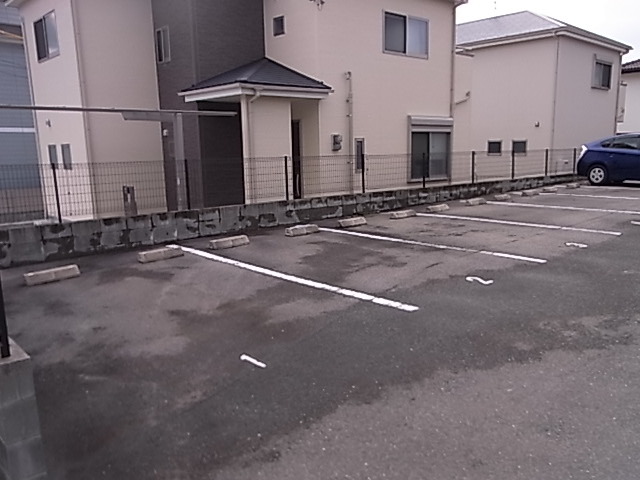 若宮１丁目駐車場