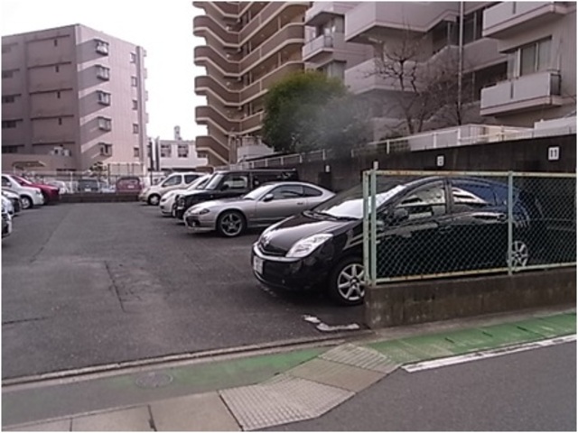 柴田駐車場