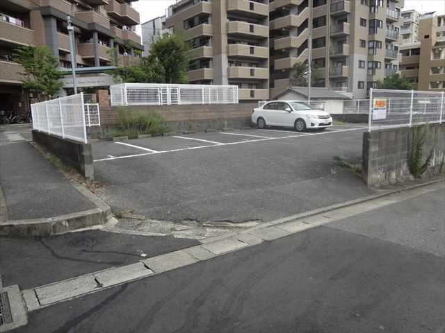 西公園第２駐車場