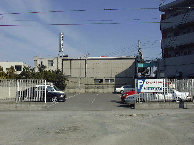 宮本月極駐車場