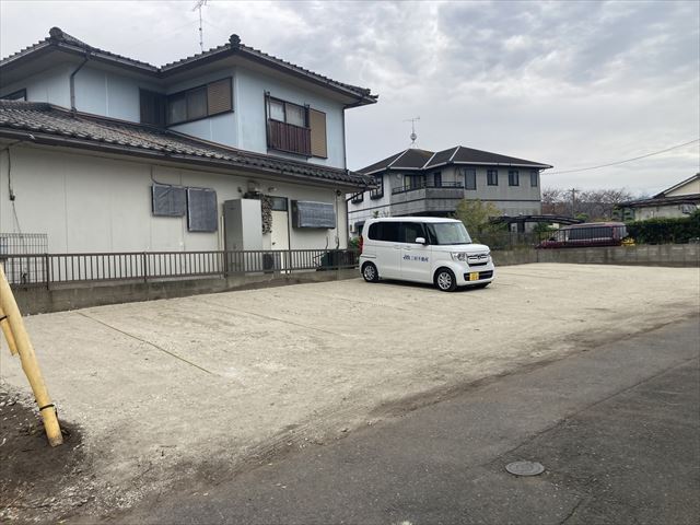 五郎丸３丁目駐車場