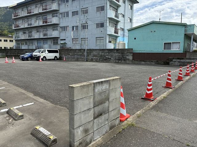 東鋼ハイツ第２駐車場